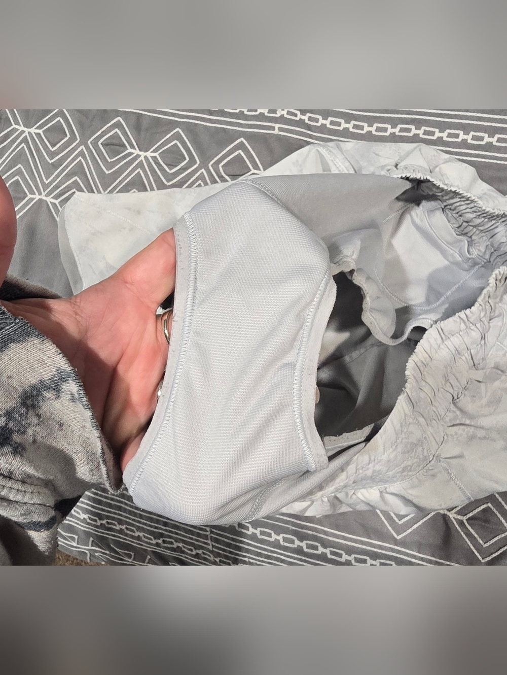 Lululemon Hotty Hot Lined Shorts Size 10 - Picture 6 of 7